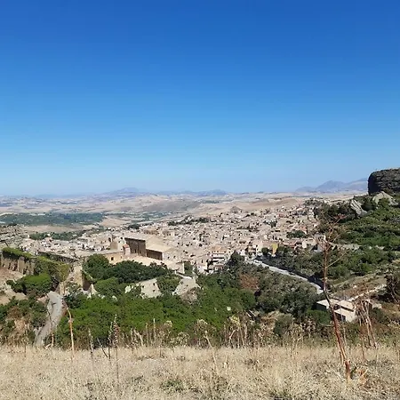 فندق مبيت وإفطار Corleone Bed And Breakfast